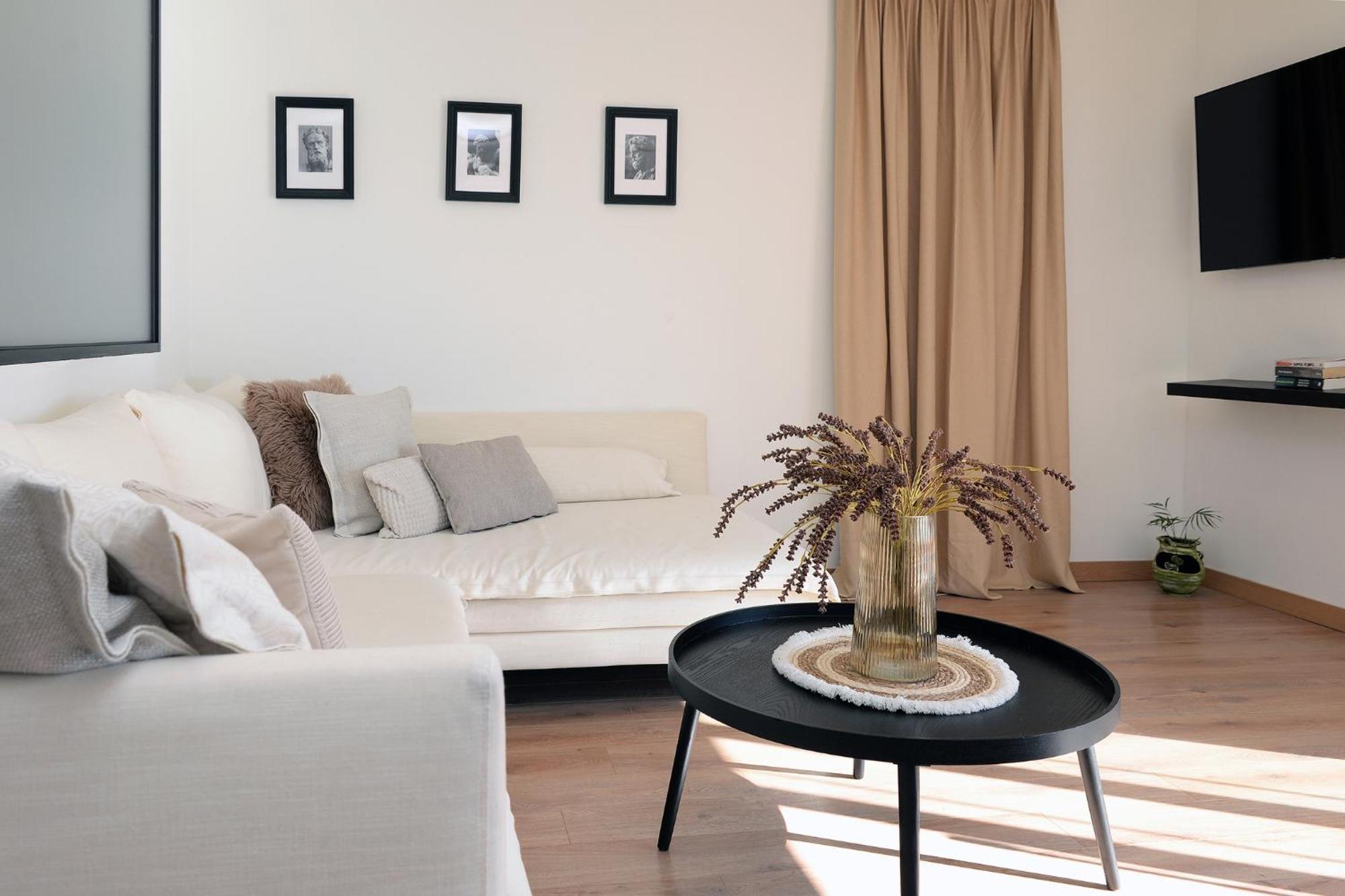 Astric Seaview Penthouse Apartment *